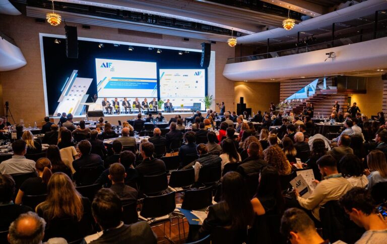 image Με απόλυτη επιτυχία ολοκληρώθηκε το 8ο Athens Investment Forum με θέμα «Η Ελλάδα στην Εποχή της Παγκόσμιας Ανακατάταξης. Προκλήσεις και Ευκαιρίες στο Νέο Περιβάλλον»