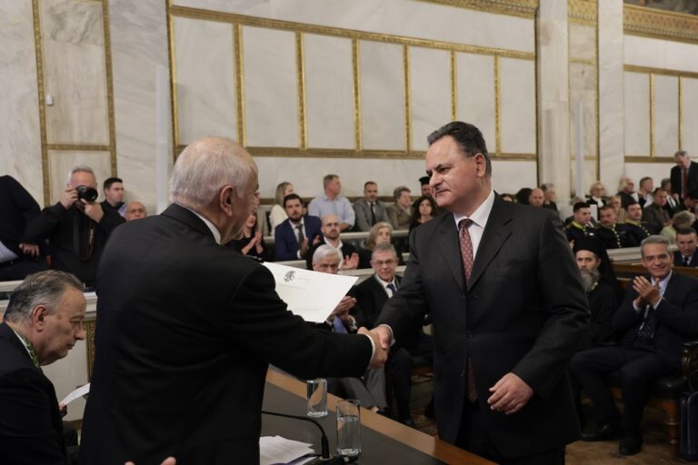 image Ιστορική τιμή από την Ακαδημία Αθηνών στον Γιώργο Κωνσταντέλλη – Η Λήμνος στο επίκεντρο του πνεύματος και του πολιτισμού