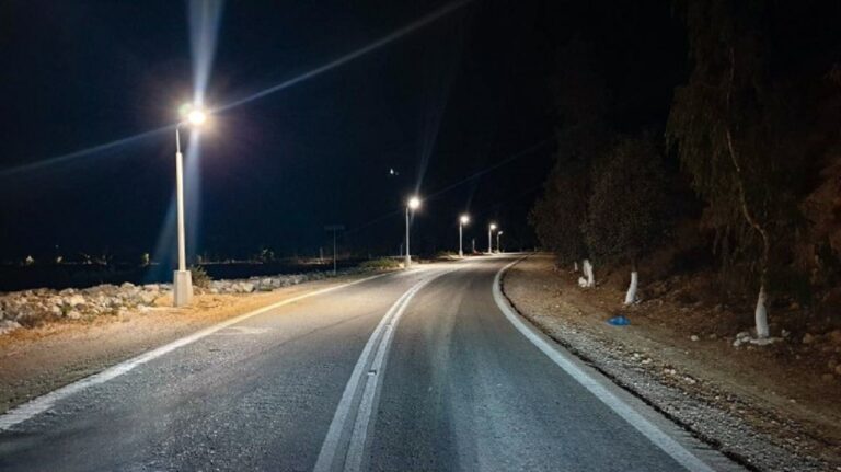 image Σε λειτουργία ο ηλεκτροφωτισμός στην επαρχιακή οδό Μύρινας–Κόρνου(Βίντεο)