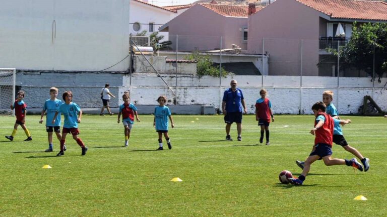 image Μετά τις γιορτές ξεκινούν τα πρωταθλήματα υποδομών της ΕΠΣ Λέσβου στη Λήμνο.