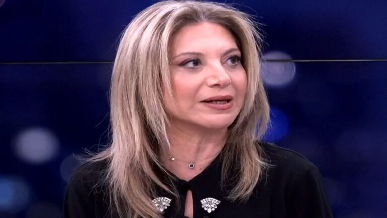 image Μαρία Καρυστιανού: Παραιτείται από το Δ.Σ. του συλλόγου συγγενών θυμάτων των Τεμπών – «Εν τέλει ο διχασμός επικράτησε»