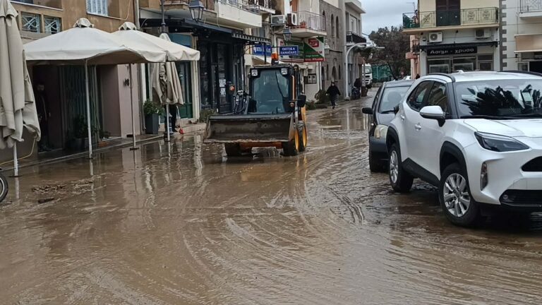 image Καταγραφή αποζημιώσεων από τις πλημμύρες στη Λήμνο: Οι οδηγίες του Γενικού Γραμματέα Αποκατάστασης Φυσικών Καταστροφών και Κρατικής Αρωγής, Β. Καμπούρη σε τηλεδιάσκεψη./Επίδομα πρώτων βιοτικών αναγκών 600ευρώ  .