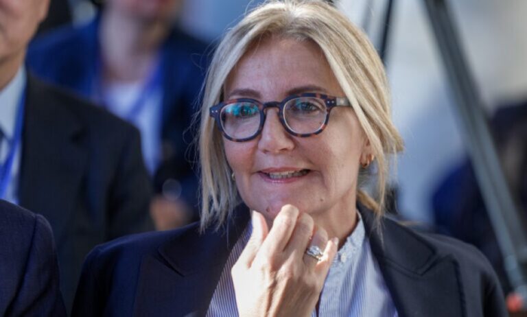 image Ατύχημα για την Μαρέβα Μητσοτάκη στην Ιταλία – Χειρουργήθηκε στο ΚΑΤ και στα δύο χέρια – Τι είπε ο Αδ. Γεωργιάδης