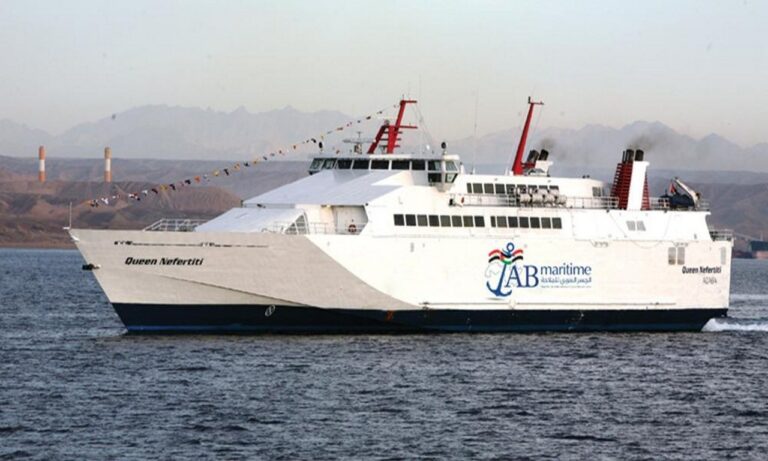 image Αυτό  είναι το πλοίο που αγόρασε η SeaJets για την γραμμή Βόλος-Β. Αιγαίο .