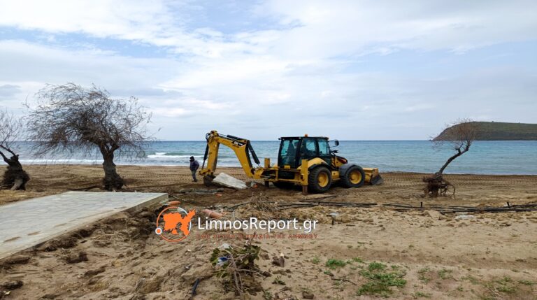 image Εργασίες αποκατάστασης στο παραλιακό μέτωπο του Ρωμαίικου Γιαλού(Βίντεο)