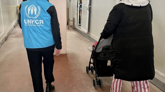 post Επικεφαλής της Ύπατης Αρμοστείας του ΟΗΕ για τους πρόσφυγες στην Ελλάδα: Ανάγκη να αυξηθούν οι νόμιμες οδοί μετανάστευσης