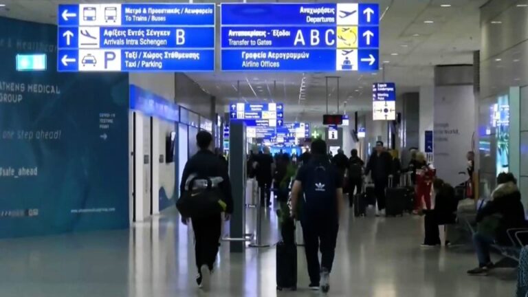 image Επαναπατρίστηκαν οι πρώτοι 162 Έλληνες από χώρες της Μέσης Ανατολής – Αναμένονται άλλοι 91 με πτήση C-130 από το Άμπου Ντάμπι