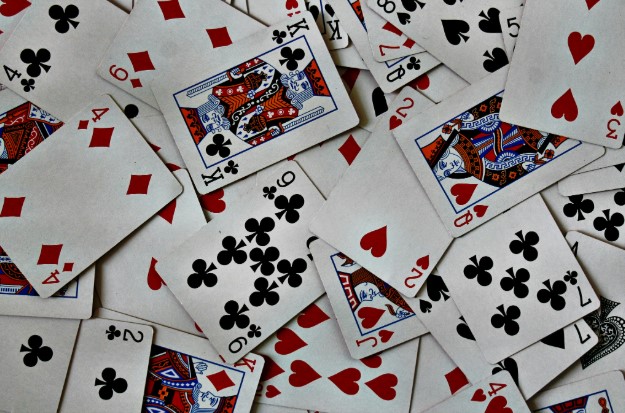 image Πώς τα παιχνίδια καζίνο με κάρτες προσφέρουν διαφορετικά στυλ παιχνιδιού στο alawin casino