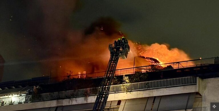 image Μία γυναίκα έχασε τη ζωή της από τη φωτιά που ξέσπασε σε διαμέρισμα στη Νέα Σμύρνη