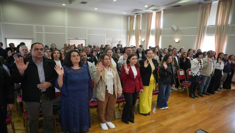 image Ζευγάρι από τη Λήμνο ανάμεσα στους 51 νέους πολίτες που ορκίστηκαν στη Μυτιλήνη
