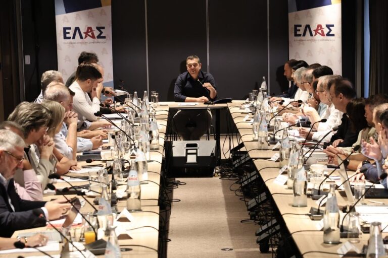 image Τσίπρας: Ετοιμαζόμαστε όχι μόνο να δώσουμε τη μάχη αλλά και για να κυβερνήσουμε την επόμενη μέρα